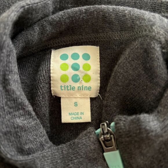 Title Nine Womens Full Zip Golf Jacket Ribbed Hem Fitted Dark Gray Size Small - Picture 4 of 4